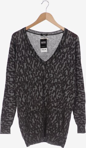 Essentiel Antwerp Sweater & Cardigan in M in Grey: front
