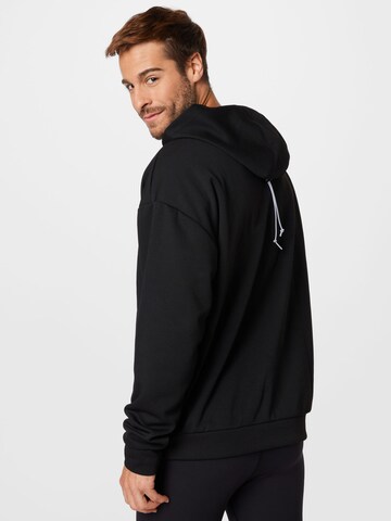 Reebok Sport sweatshirt i svart