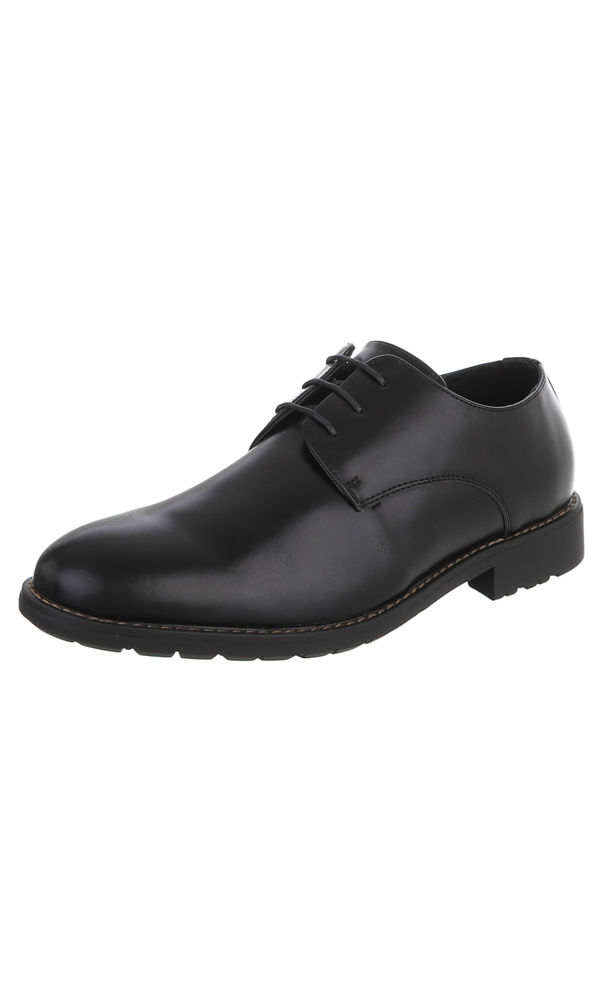 CoolWalk Lace-Up Shoes in Black: front