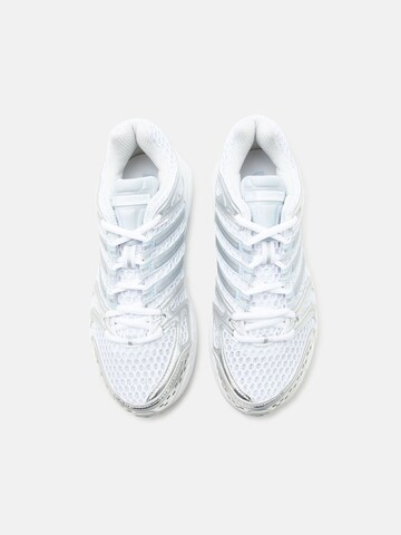 Baskets basses 'Adistar Control 5' ADIDAS ORIGINALS en blanc