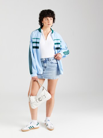 Noisy may Rock in Blau