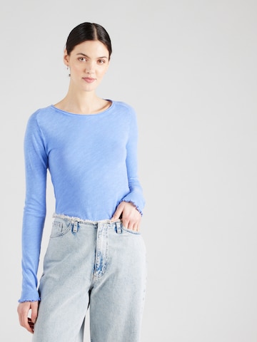 Free People - Camisa 'BE MY BABY' em azul: frente