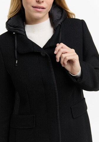 Barbara Lebek Between-Seasons Coat in Black