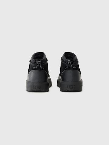Boots 'Cl Ultra Mini Weather Hybrid' di UGG in nero