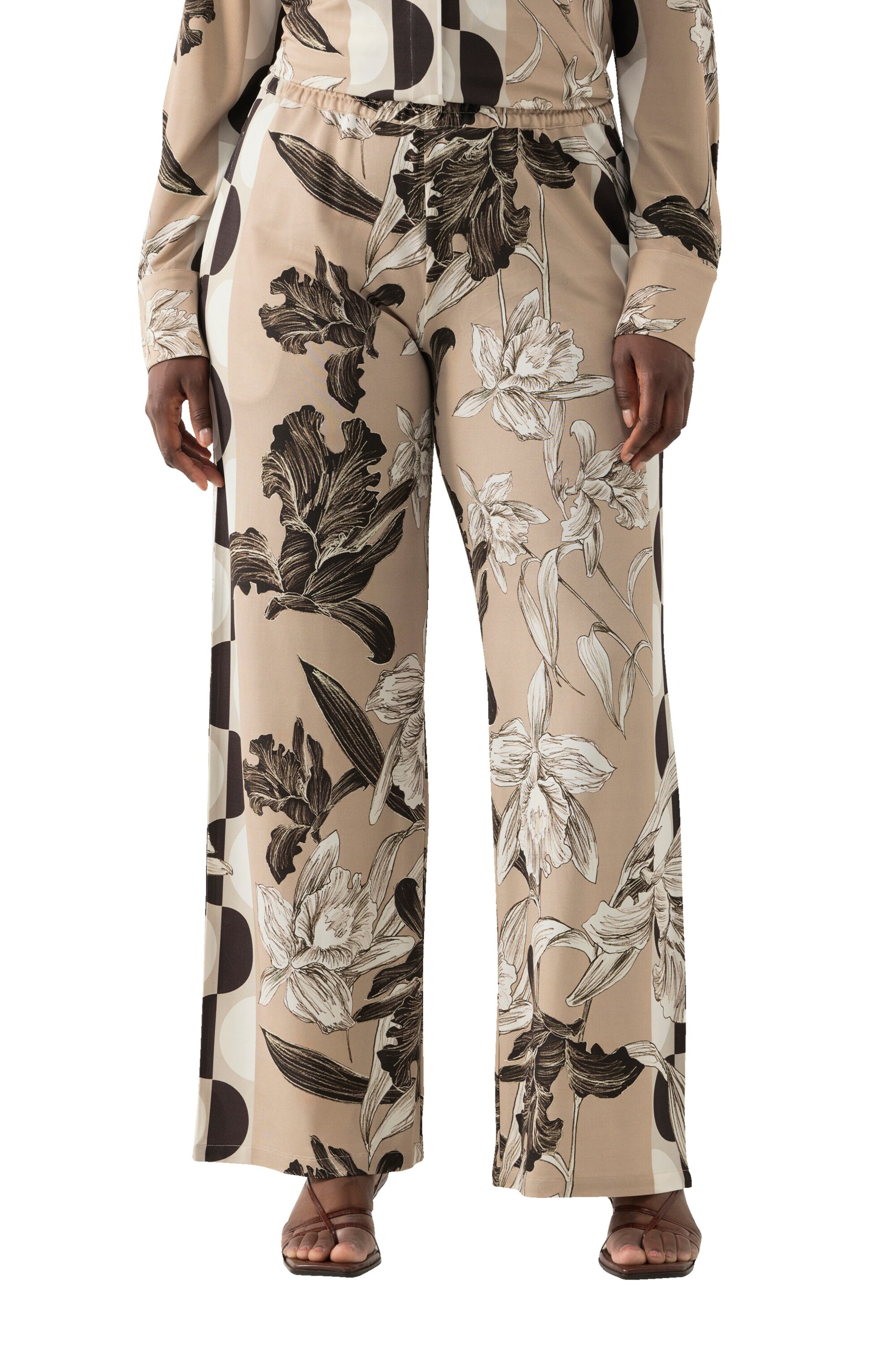 Ulla Popken Wide leg Broek in Beige: voorkant