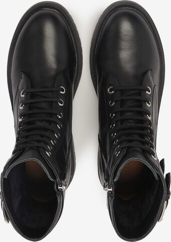 Kazar - Botines con cordones en negro