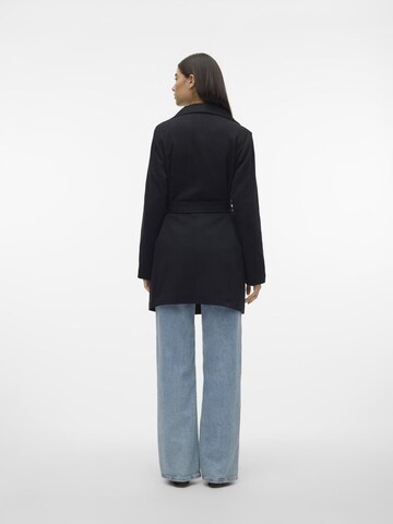 Manteau mi-saison 'EMMA' VERO MODA en noir