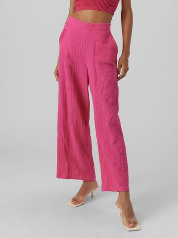 Loosefit Pantalon VERO MODA en rose : devant
