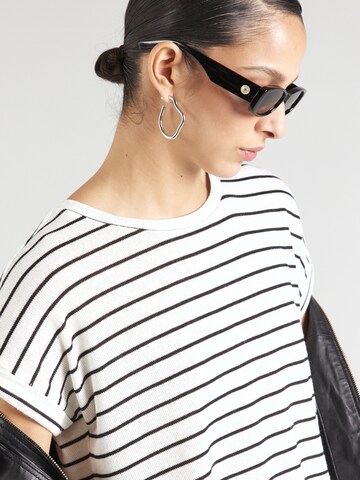balta VERO MODA Megztinis 'Brianna'
