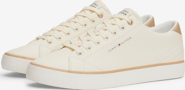 TOMMY HILFIGER Sneakers laag 'Essential' in Beige