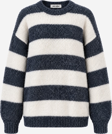 noar studios Sweater in White: front
