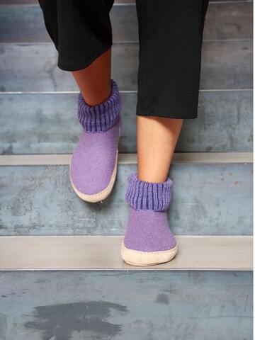 Gottstein Slippers 'Hüttenschuhe Dakota' in Purple