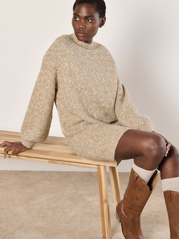 Apricot Knit dress in Beige: front