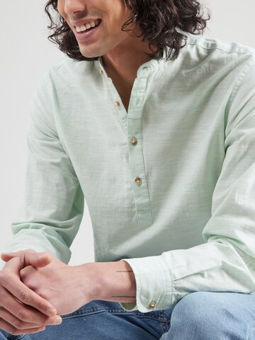 JACK & JONES - Ajuste confortable Camisa 'JJESummer' en verde