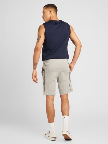 Champion Authentic Athletic Apparel Regular Shorts in Grau