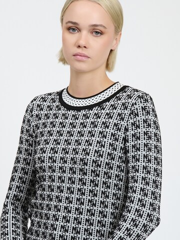 Influencer Πουλόβερ σε λευκό