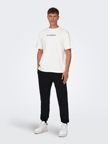Only & Sons - Camiseta 'Les Classiques' en blanco