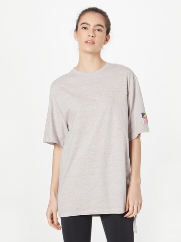 Reebok T-Shirt 'PRIDE' in Grau: predná strana
