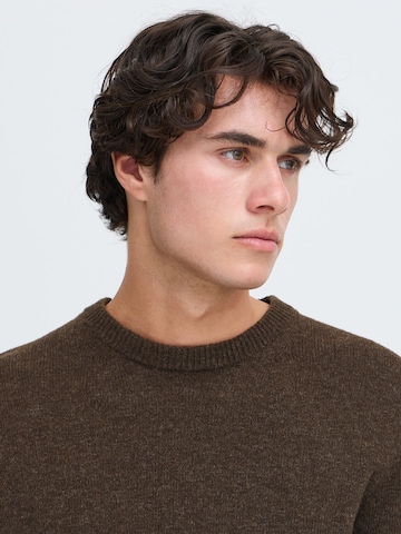 Casual Friday Sweater 'CFKarl' in Brown
