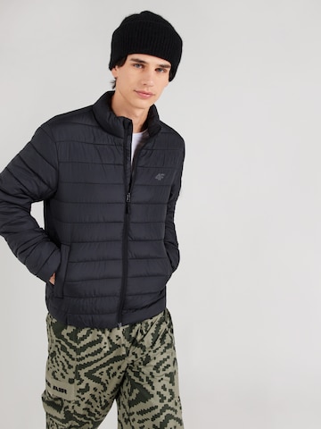 4F Udendørsjakke i sort: forside