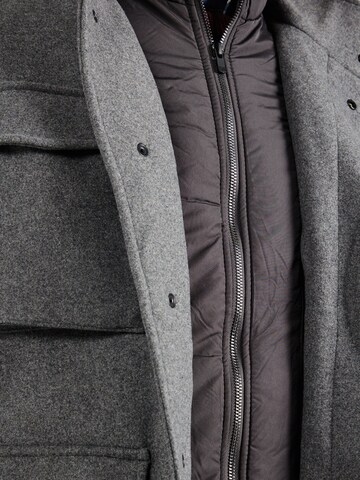 JACK & JONES Демисезонная куртка 'JPRCCalex' в Серый