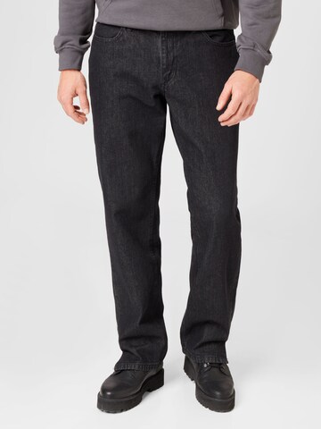 Urban Classics Regular Jeans in Black: front