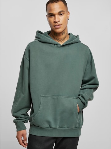 Sweat-shirt Urban Classics en vert : devant