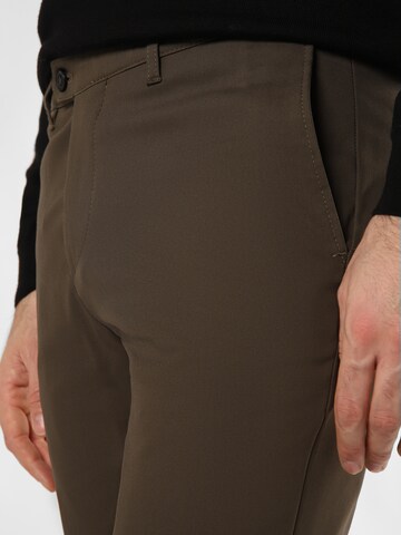 Coupe slim Pantalon 'Liam' Finshley & Harding London en marron