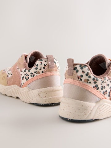 Sneaker de la Next pe portocaliu