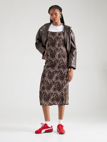 Abito di Monki in beige