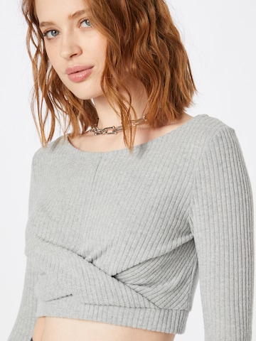 ABOUT YOU Shirt 'Vianne' in Grey