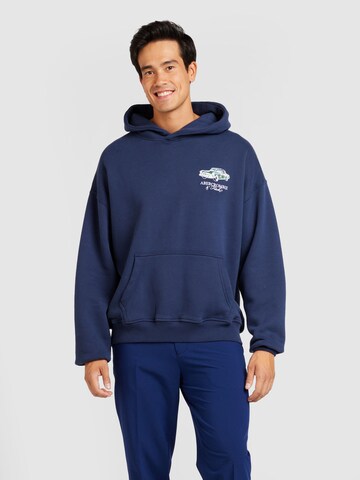 Abercrombie & Fitch Sweatshirt 'APAC IMAGERY' in Blauw: voorkant