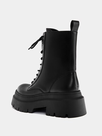 Bottines à lacets Pull&Bear en noir