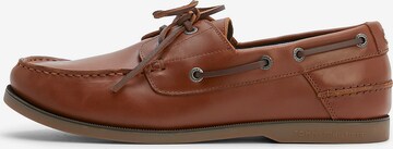 TOMMY HILFIGER Mocassins in Bruin: voorkant