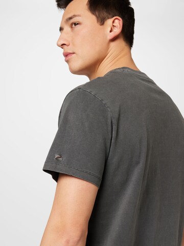 Pepe Jeans - Camiseta 'JACKO' en negro