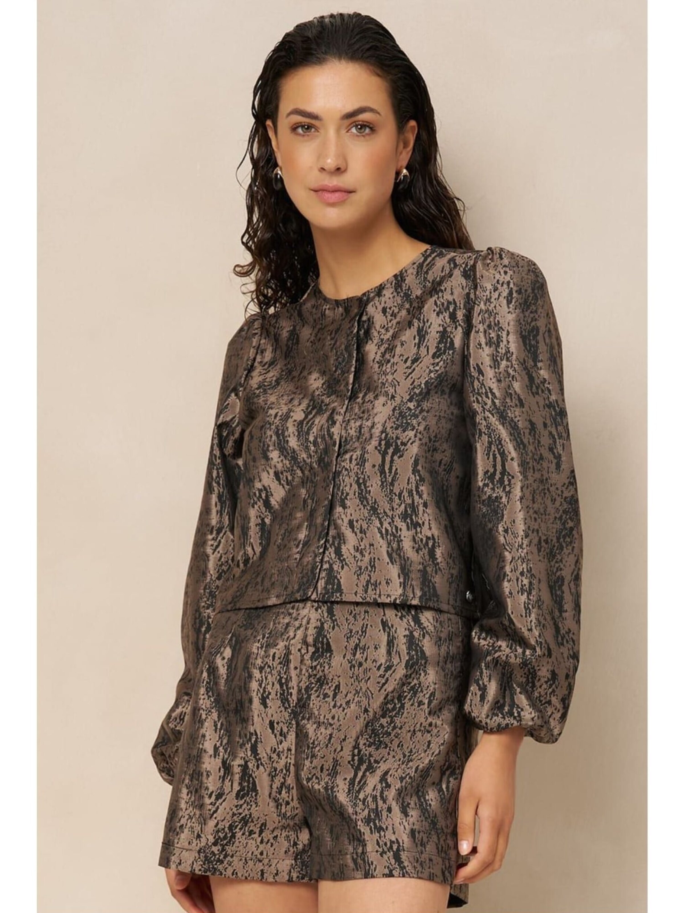 LOFTY MANNER Blouse 'RJ04 - Blouse Hedda - Jacquard' in Brown