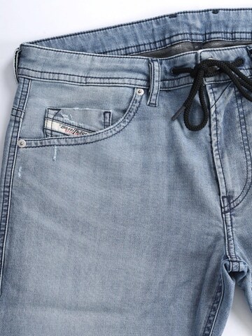Coupe slim Jean 'THOMMER JOGGJEANS Superstretch & Supersoft' DIESEL en bleu