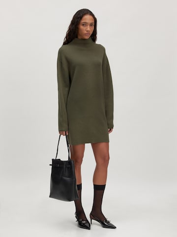 EDITED Maxi šaty 'Ola Dress' – zelená