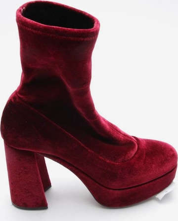 Miu Miu Dress Boots in 37 in Red: front