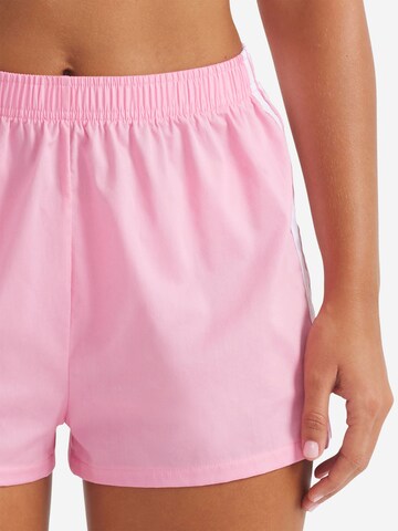 Loosefit Pantalon ' Woven Boxer - Sport Active Essentials ' ADIDAS SPORTSWEAR en rose