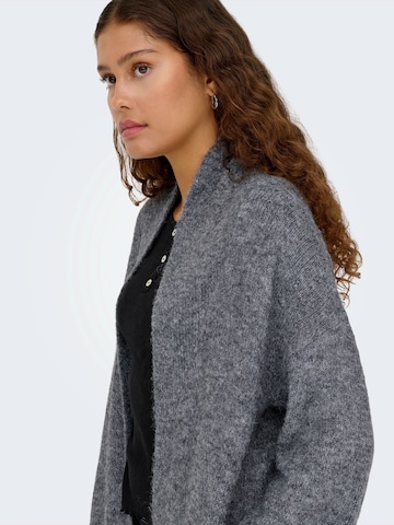 ONLY - Abrigo de punto 'ONLAZU' en gris