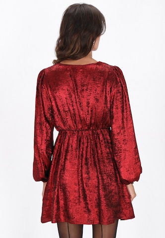 faina Cocktail dress in Red
