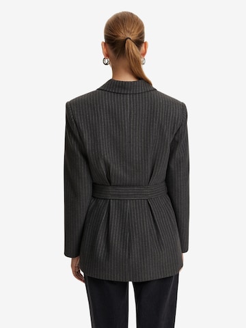 NOCTURNE Blazer in Grey