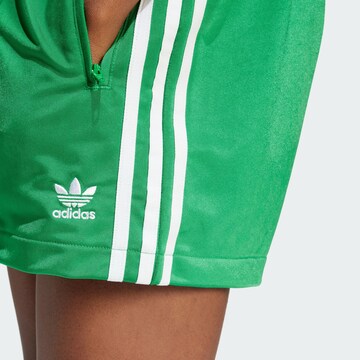Loosefit Pantalon de sport 'Firebird' ADIDAS ORIGINALS en vert