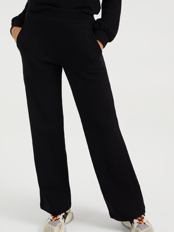 WE Fashion Loose fit Pants in Black: front