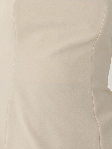 Top di Hiccup in bianco