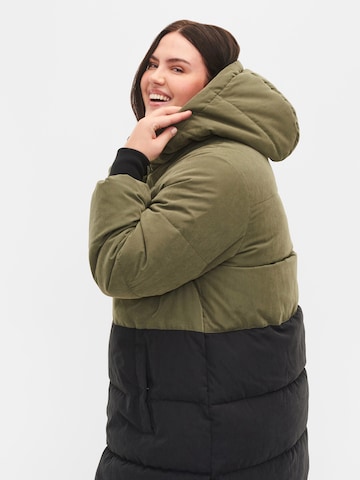 Manteau d’hiver 'CAPEACHY' Zizzi en vert