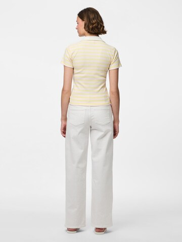 T-shirt 'PCJayjay' PIECES en jaune