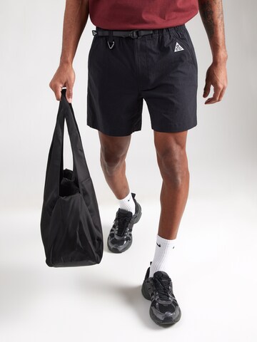 melns NIKE Standarta Āra bikses 'ACG': no priekšpuses