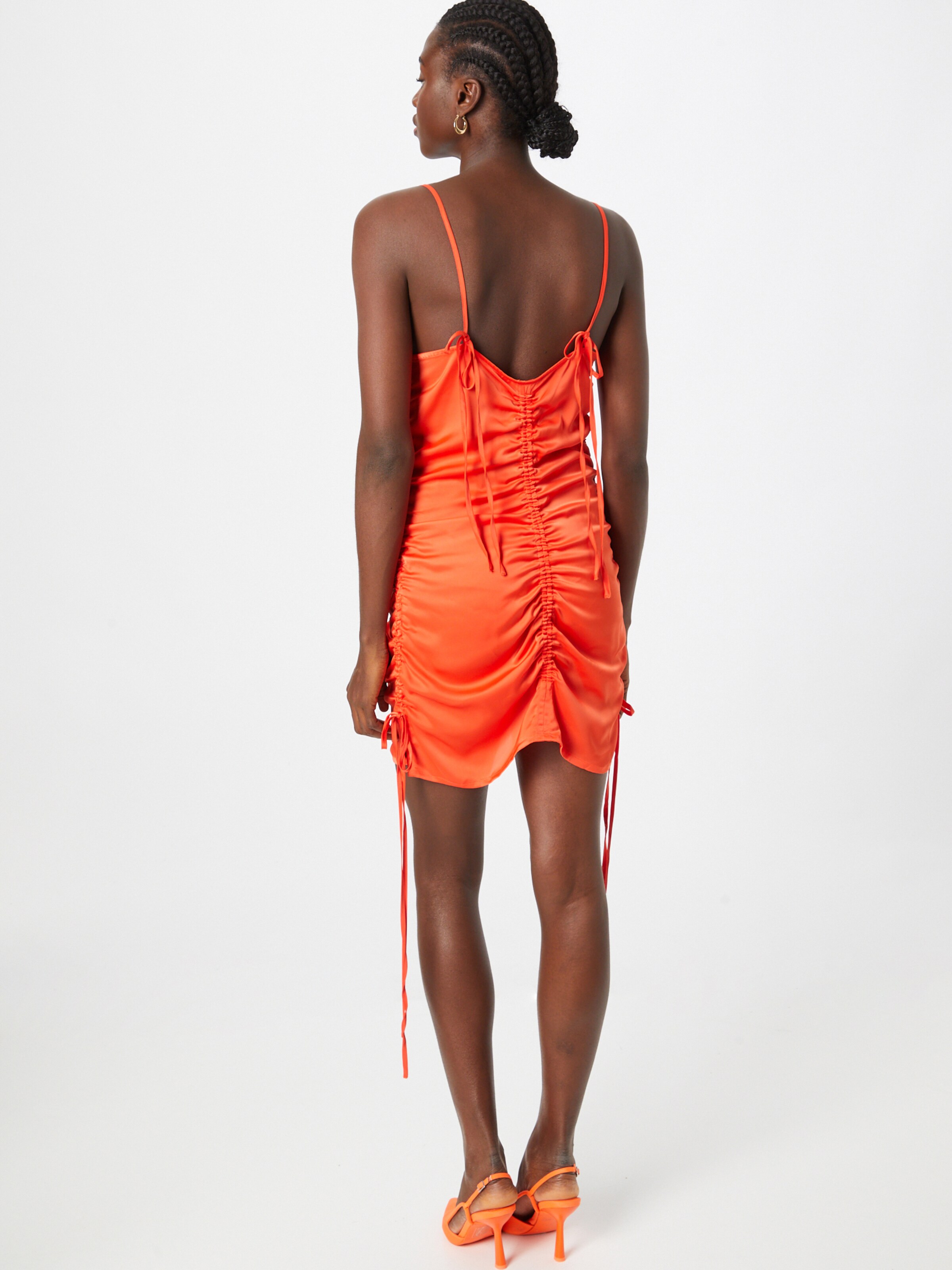 Frauen Kleider WEEKDAY Kleid 'Gather' in Orange - NN32292 Frauen Kleider WEEKDAY Kleid 'Gather' in Orange - NN32292